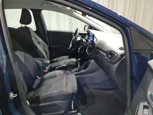 Gebraucht Ford Puma Titanium 125 PS (91 kW) 2023 Blau, blazer blau SUV