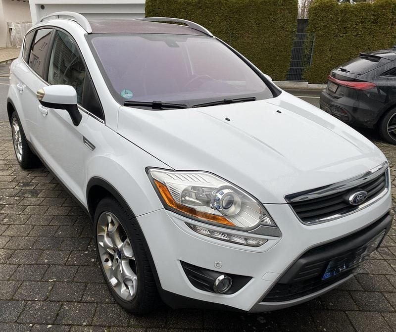 Gebraucht Ford Kuga S 140 PS (102 kW) 2012 Weiß SUV
