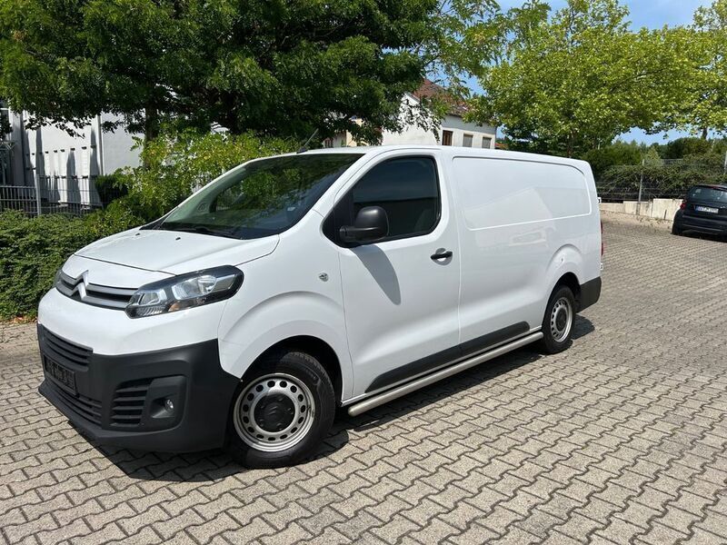 Lackierung weiss icy/typ ausse Gebraucht 2023 Citroën Jumpy Van / Kleinbus | 21.480 € (Superpreis) - Bild 1/4