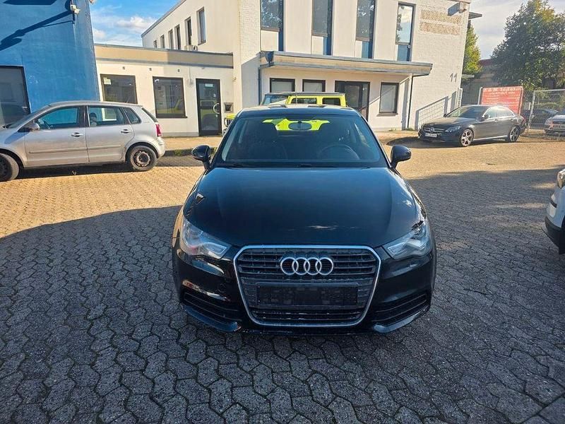 Gebraucht Audi A1 Attraction 86 PS (63 kW) 2011 Schwarz Kleinwagen