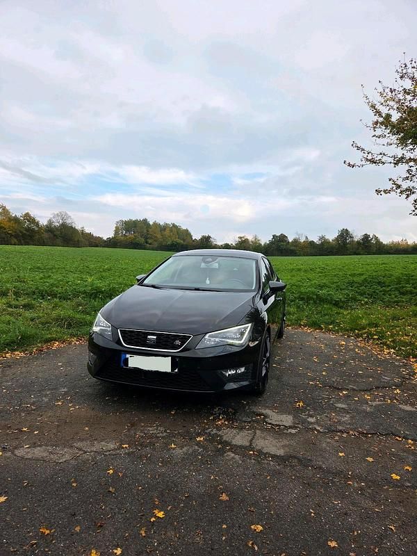 Schwarz Gebraucht 2016 Seat Leon FR Kleinwagen | 9.500 € (Fairer Preis) - Bild 1/4