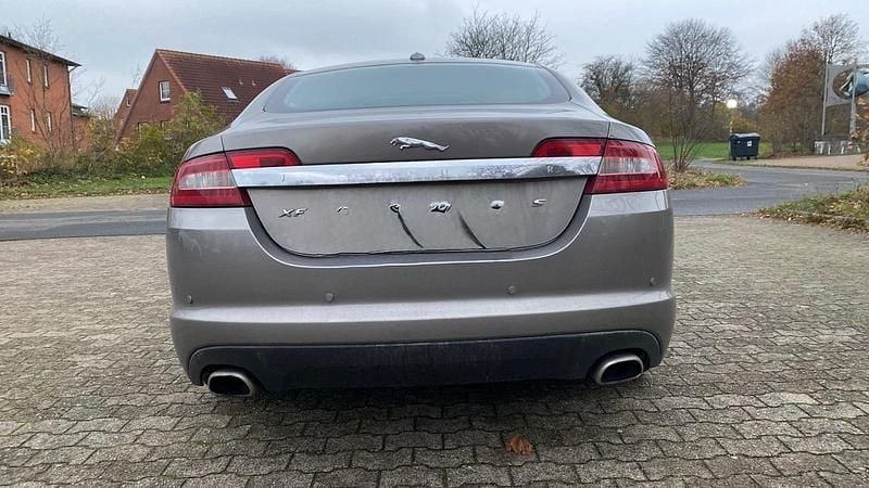 Gebraucht Jaguar XF Premium Luxury 275 PS (202 kW) 2009 Grau Limousine