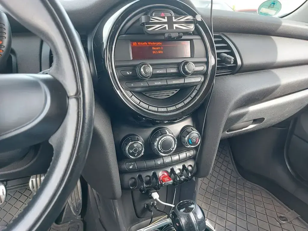 Brugt Mini ONE 75 HK (55 kW) 2015 Rød Hatchback