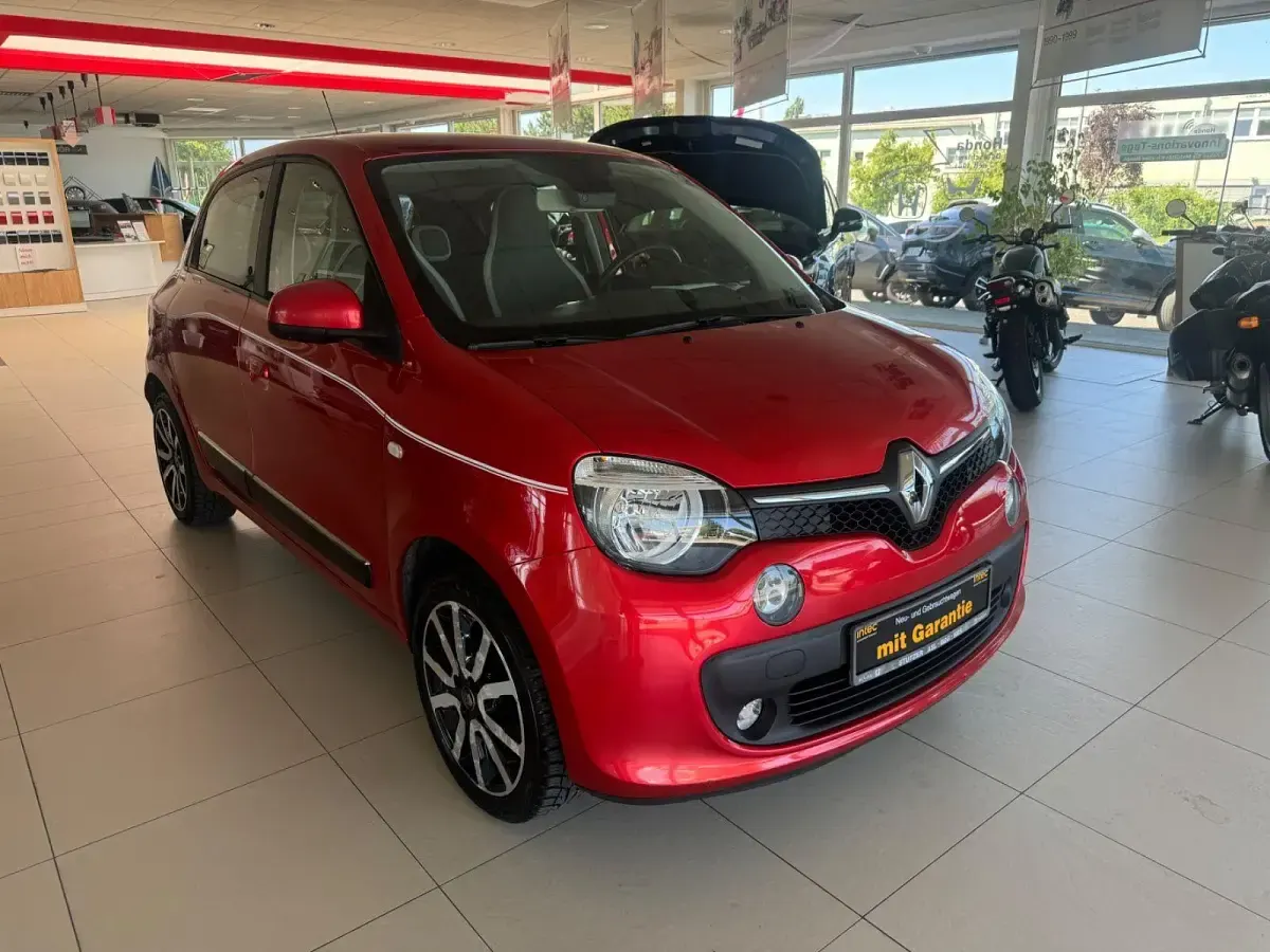 Gebraucht Renault Twingo Luxe 71 PS (52 kW) 2015 Rot Kleinwagen