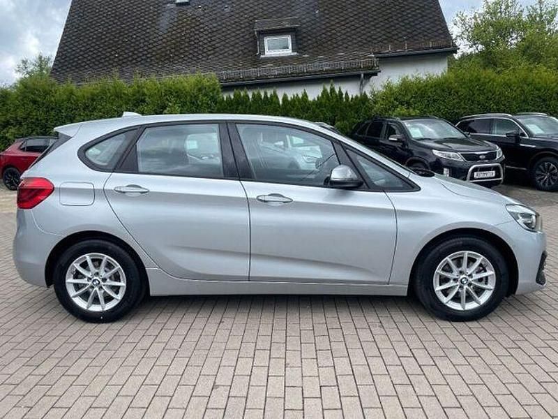 Gebraucht BMW 216 Active Tourer Performance 116 PS (85 kW) 2019 Silber Van / Kleinbus