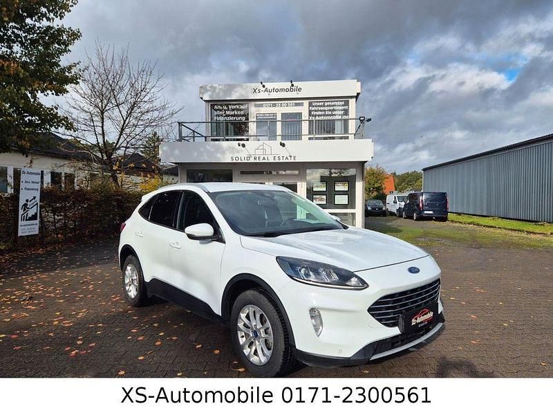 Weiß Gebraucht 2022 Ford Kuga Titanium SUV | 16.999 € (Superpreis) - Bild 1/4