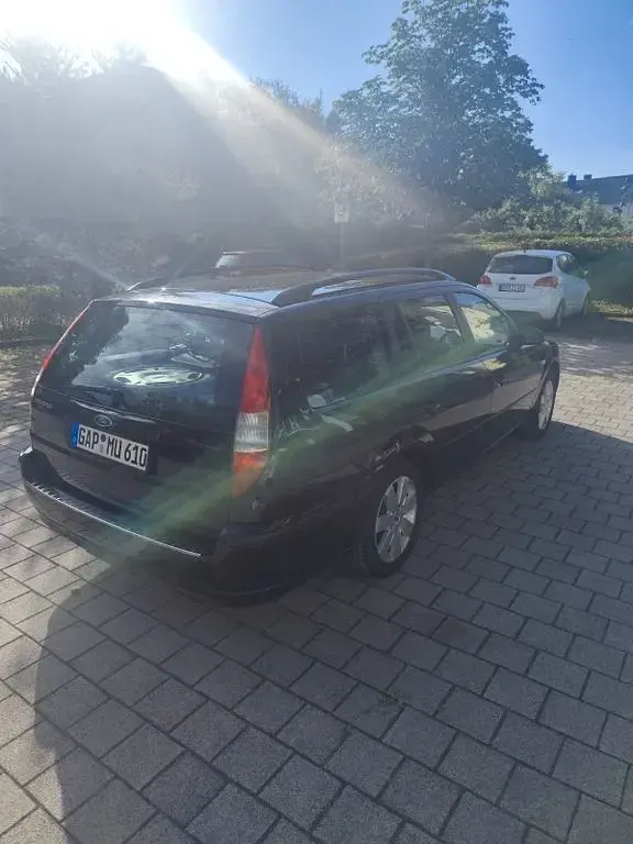 Gebraucht Ford Mondeo Trend 125 PS (91 kW) 2006 Schwarz Limousine