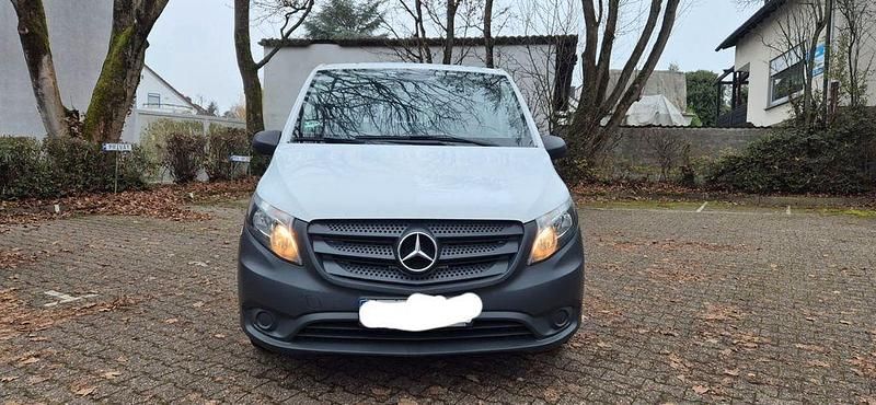 Gebraucht Mercedes Vito 114 PS (83 kW) 2019 Weiß Van