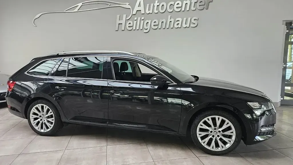 Gebraucht Skoda Superb Style 200 PS (147 kW) 2023 Schwarz Kombi