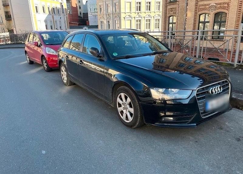 Gebraucht Audi A4 143 PS (105 kW) 2013 Schwarz Kombi