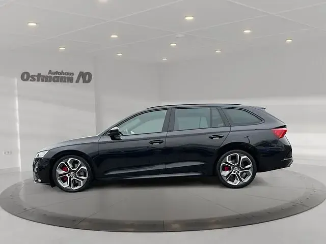 Gebraucht Skoda Octavia RS 245 PS (180 kW) 2022 Blackmagic perleffekt met. Kombi