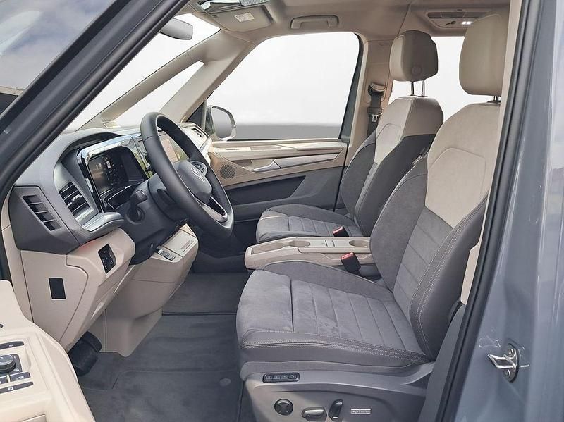 Gebraucht VW Multivan Life 245 PS (180 kW) 2025 Grau Van
