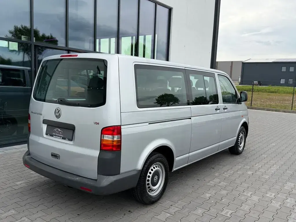 Gebraucht VW T5 131 PS (96 kW) 2006 Silber Van