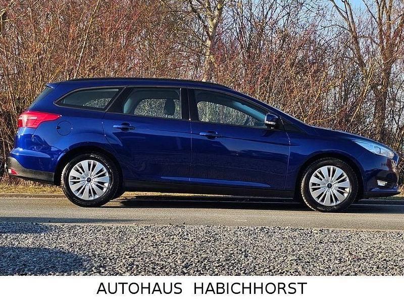 Gebraucht Ford Focus Business Edition 120 PS (88 kW) 2018 Blau Kombi