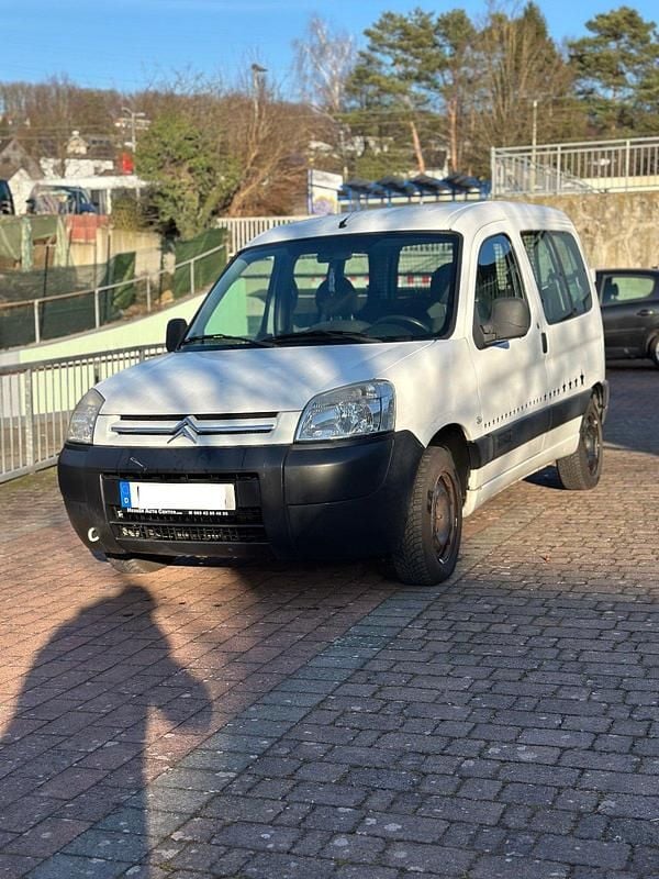 Weiß Gebraucht 2009 Citroën Berlingo Van / Kleinbus | 1.450 € (Superpreis) - Bild 1/4