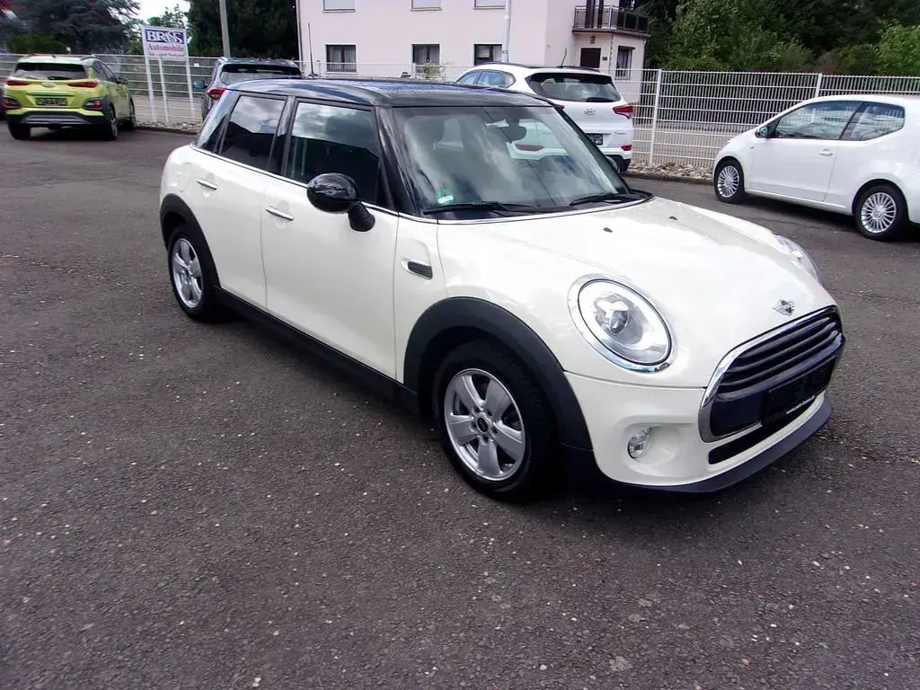 Occasion Mini Cooper 136 PK (100 kW) 2017 Wit Hatchback