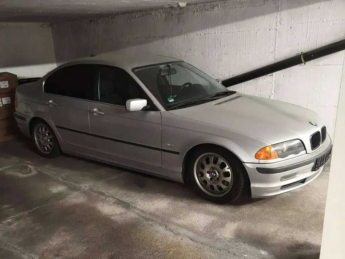 Gebraucht BMW 328 193 PS (141 kW) 1998 Silber Limousine