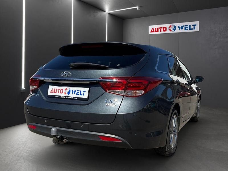 Gebraucht Hyundai i40 116 PS (85 kW) 2015 Grau Kombi