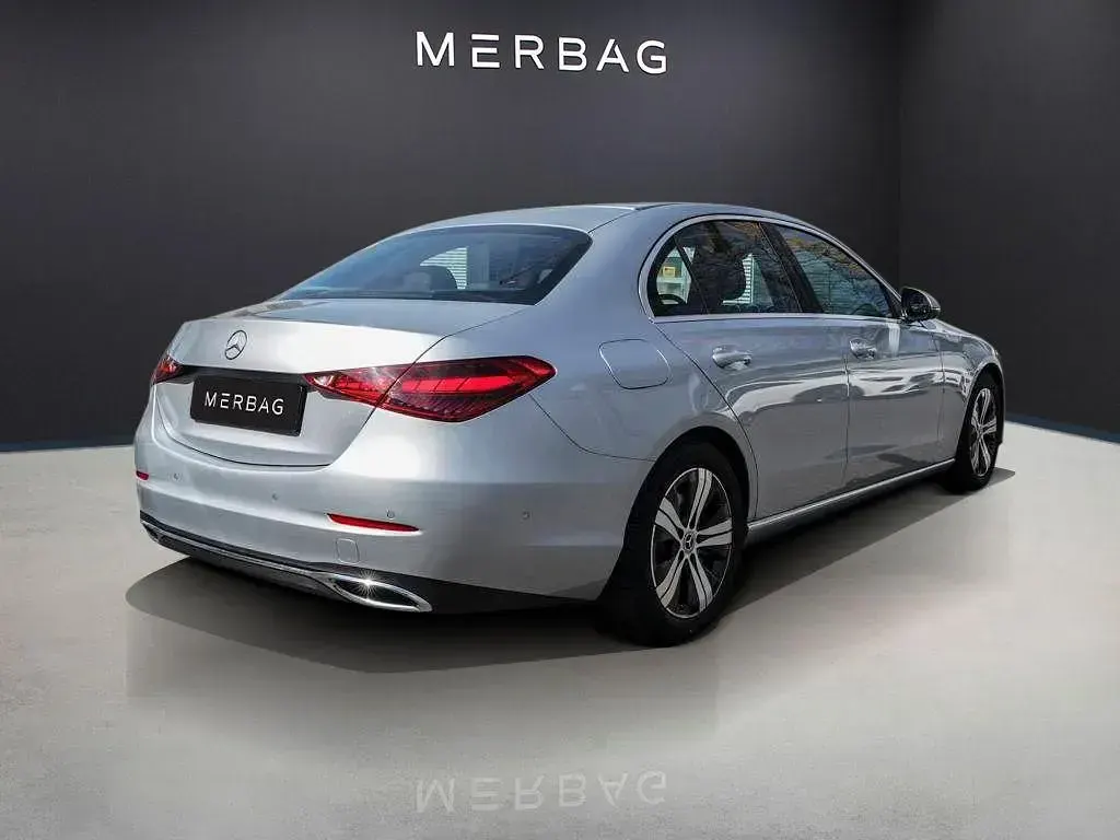 Gebraucht Mercedes C300 Avantgarde 360 PS (264 kW) 2024 Hightech silber Limousine