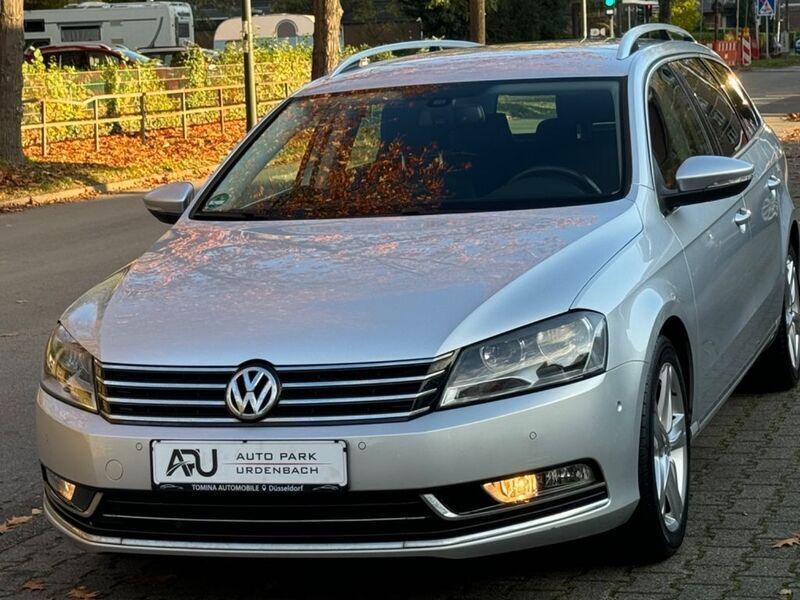 Silber Gebraucht 2011 VW Passat Highline Kombi | 10.980 € (Teuer) - Bild 1/4