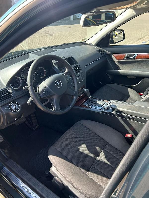 Gebraucht Mercedes C220 170 PS (125 kW) 2008 Grün Coupé
