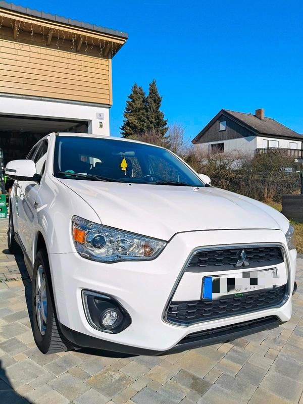 Gebraucht Mitsubishi ASX 117 PS (86 kW) 2015 Weiß SUV