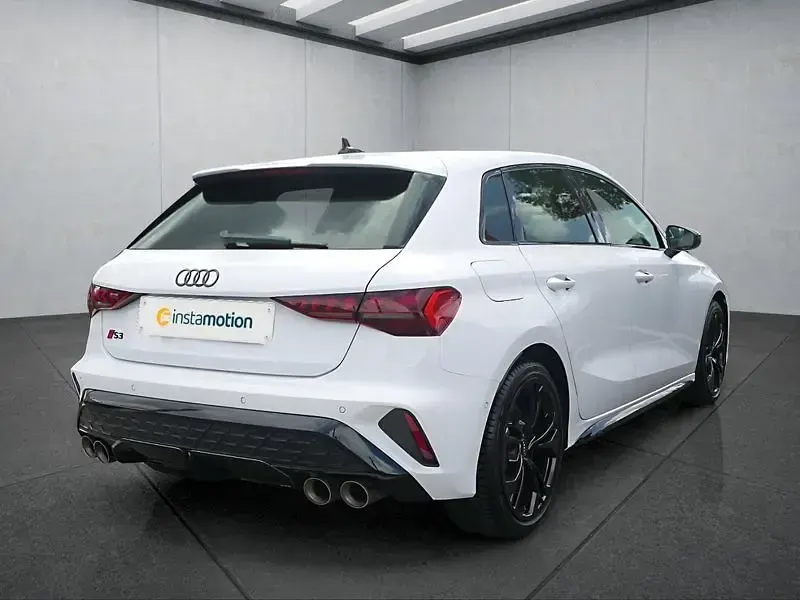 Gebraucht Audi S3 Sportback 333 PS (244 kW) 2025 Weiß Kleinwagen