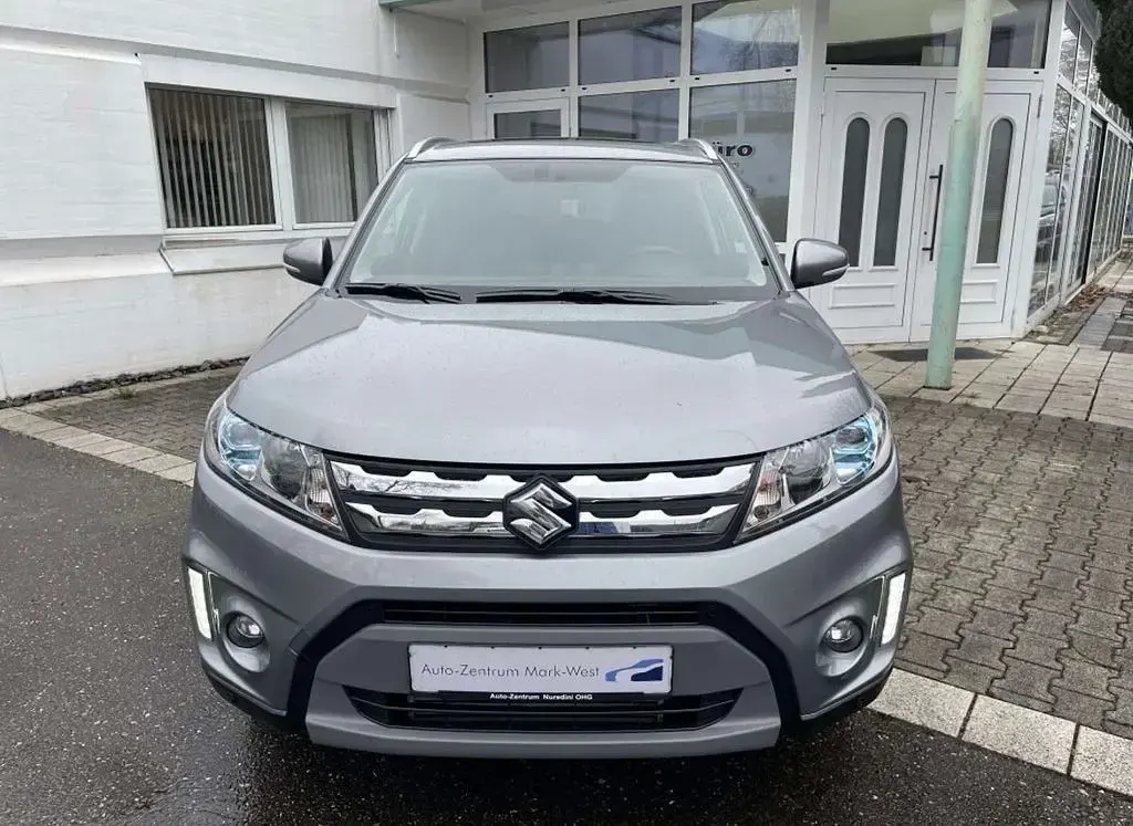 Używany Suzuki Vitara Comfort+ 120 KM (88 kW) 2017 Szary SUV