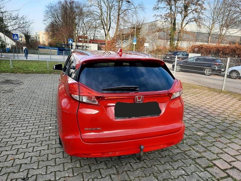 Gebraucht Honda Civic 120 PS (88 kW) 2014 Rot Kombi