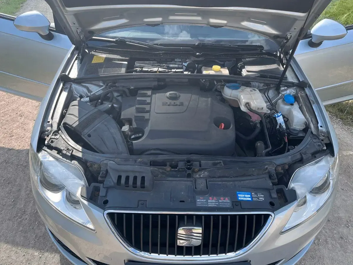 Gebraucht Seat Exeo Sport 143 PS (105 kW) 2010 Silber Limousine