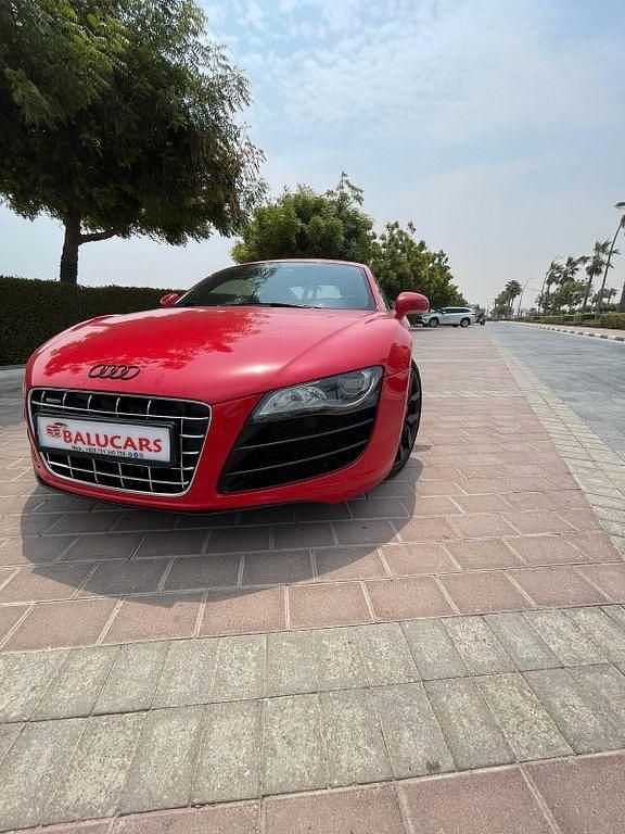 Rot Gebraucht 2013 Audi R8 Coupé Sport Coupé | 73.000 € (Fairer Preis) - Bild 1/4