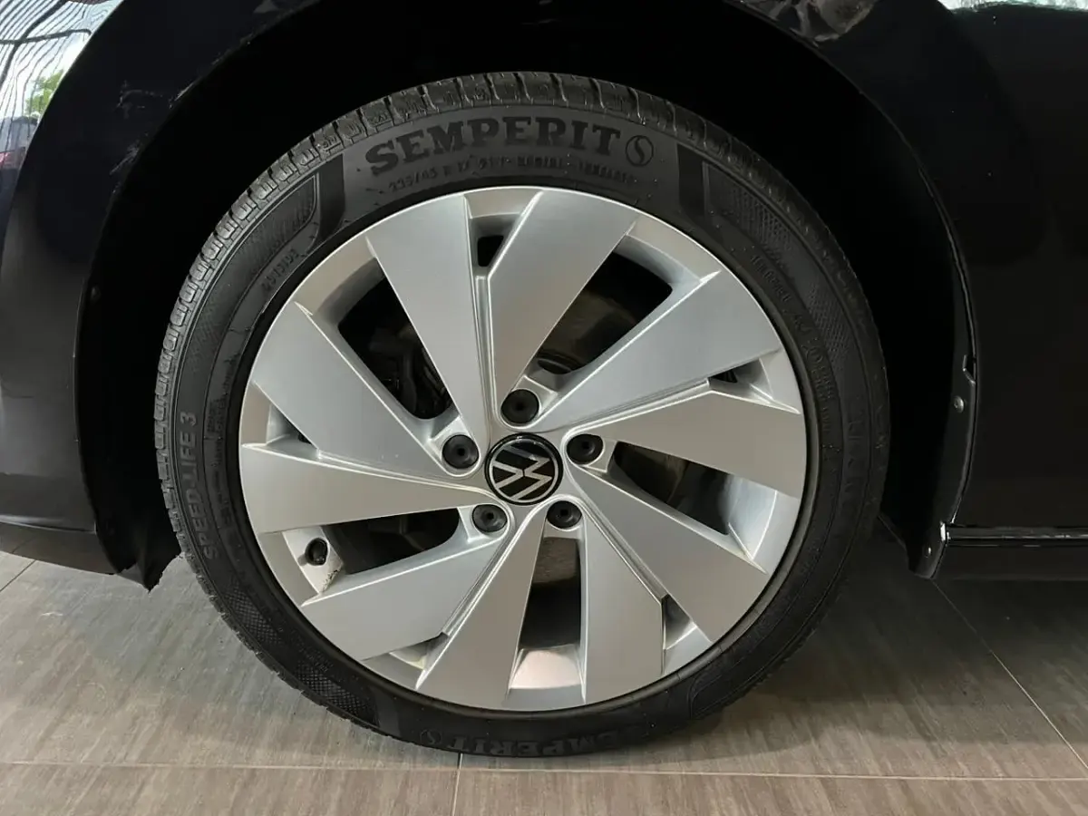 Gebraucht VW Golf VIII 150 PS (110 kW) 2022 Schwarz Kombi