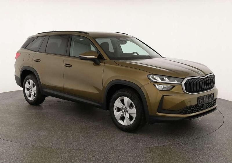 Gold bronze metallic Neu 2025 Skoda Kodiaq Selection SUV | 47.084 € (Guter Preis) - Bild 1/4