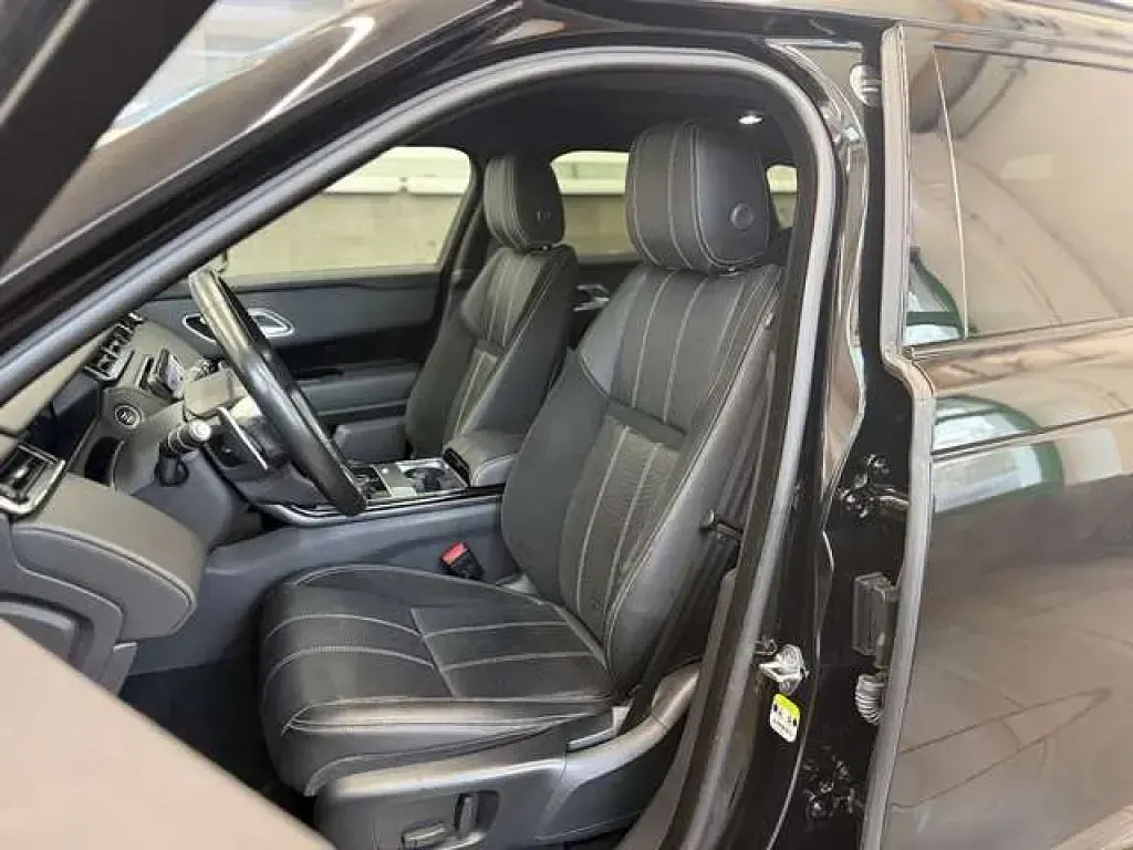 Gebraucht Land Rover Range Rover 241 PS (177 kW) 2018 Santorini black (metallic) SUV