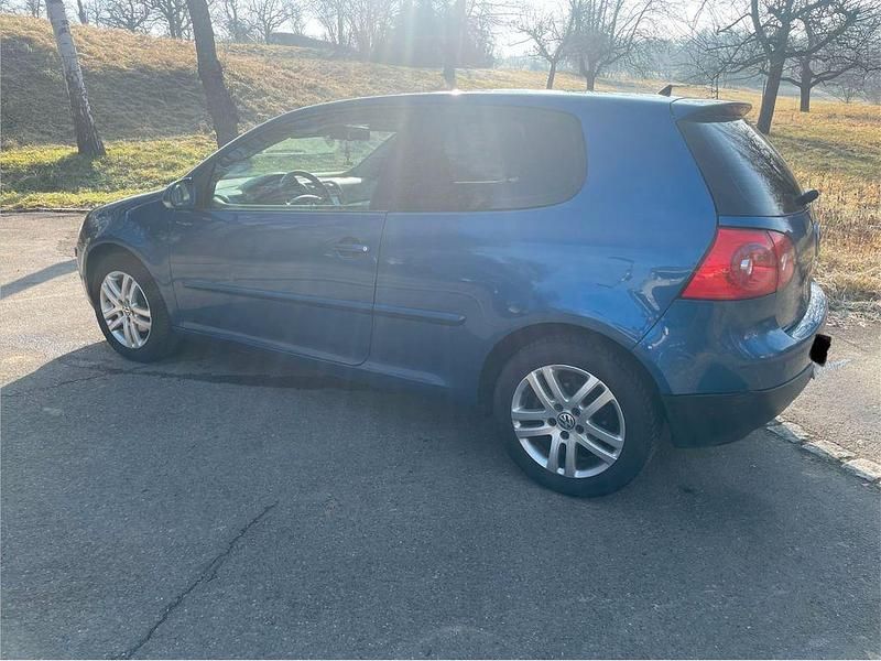 Gebraucht VW Golf V 102 PS (75 kW) 2007 Blau