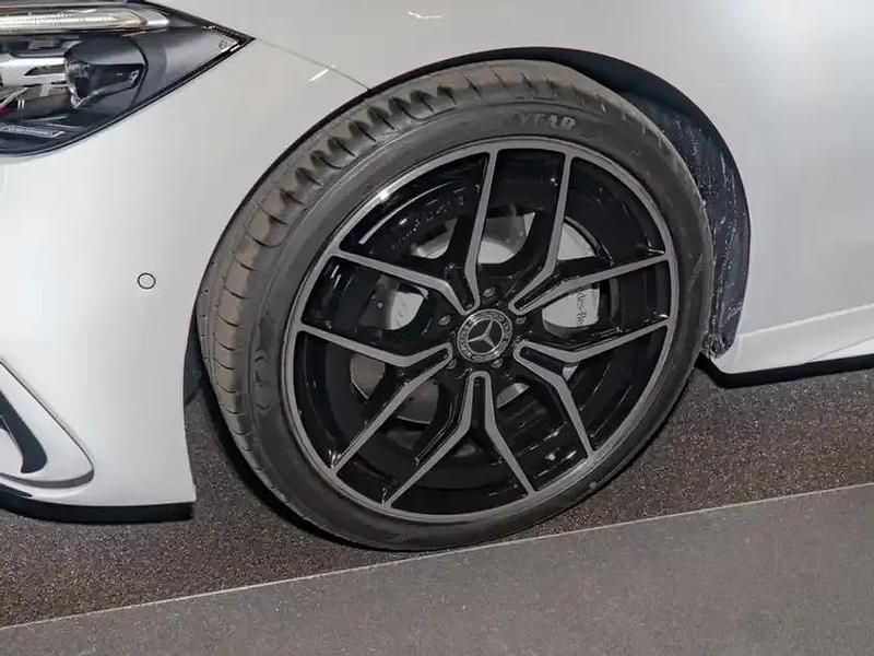 Gebraucht Mercedes C200 AMG 204 PS (150 kW) 2025 Weiss unilack polarweiss Limousine