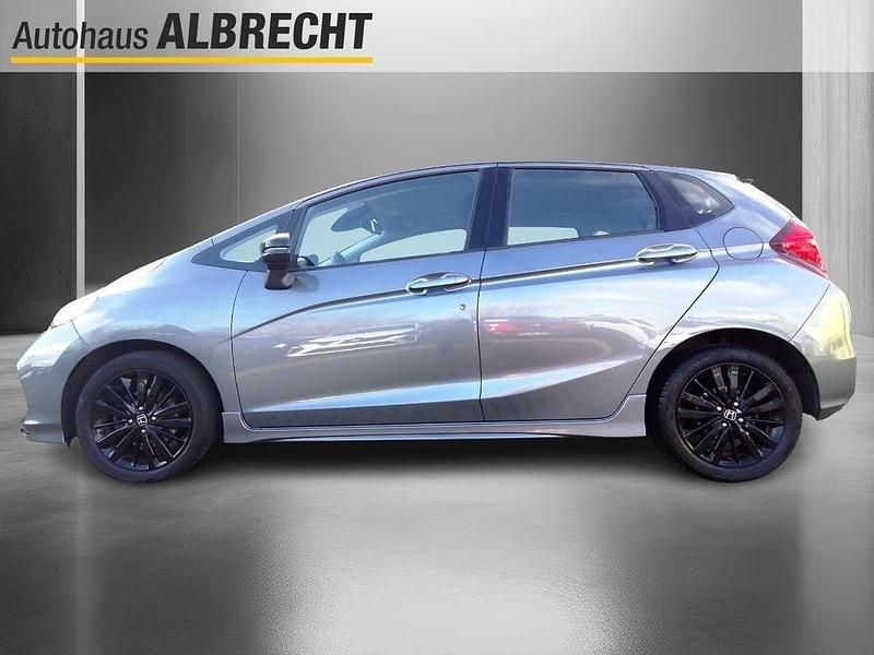 Gebraucht Honda Jazz Dynamic 131 PS (96 kW) 2018 Grau Kleinwagen