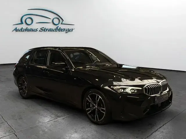 Gebraucht BMW 330 M Sport 245 PS (180 kW) 2025 Schwarzkeine angabe Kombi