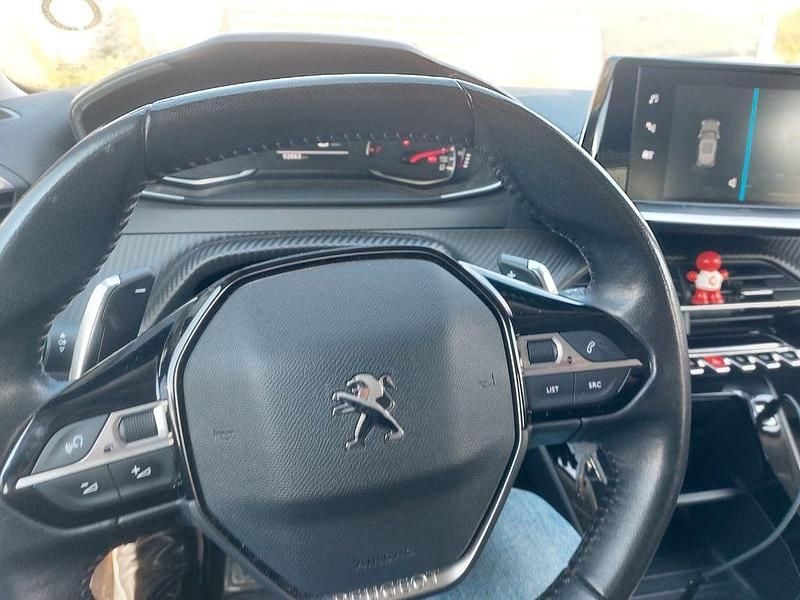 Second-hand Peugeot 2008 Active 131 CP (96 kW) 2021 Alb SUV
