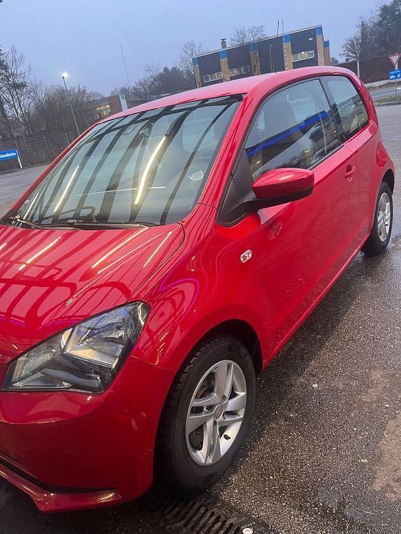 Rot Gebraucht 2013 Seat Mii Kleinwagen | 5.450 € (Etwas zu teuer) - Bild 1/4