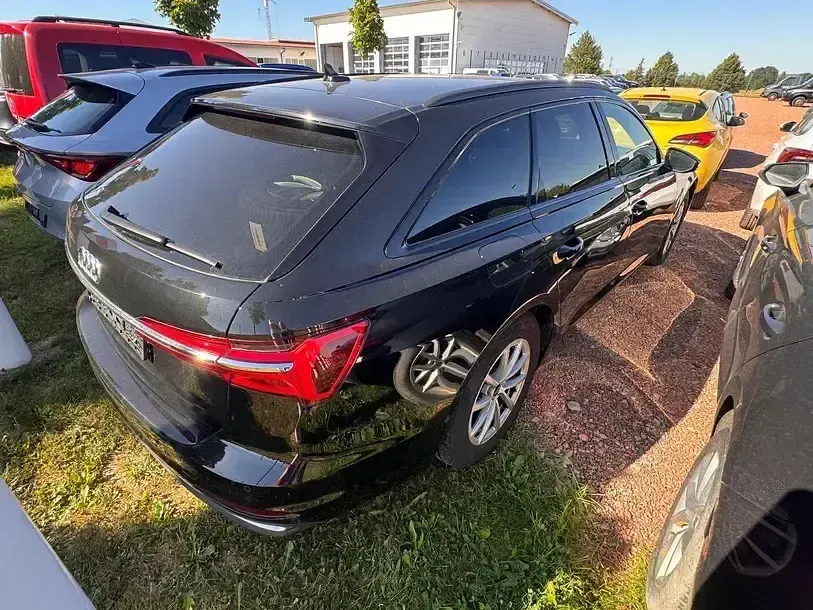 Gebraucht Audi A6 Comfort 204 PS (150 kW) 2022 Mythosschwarz metallic Kombi