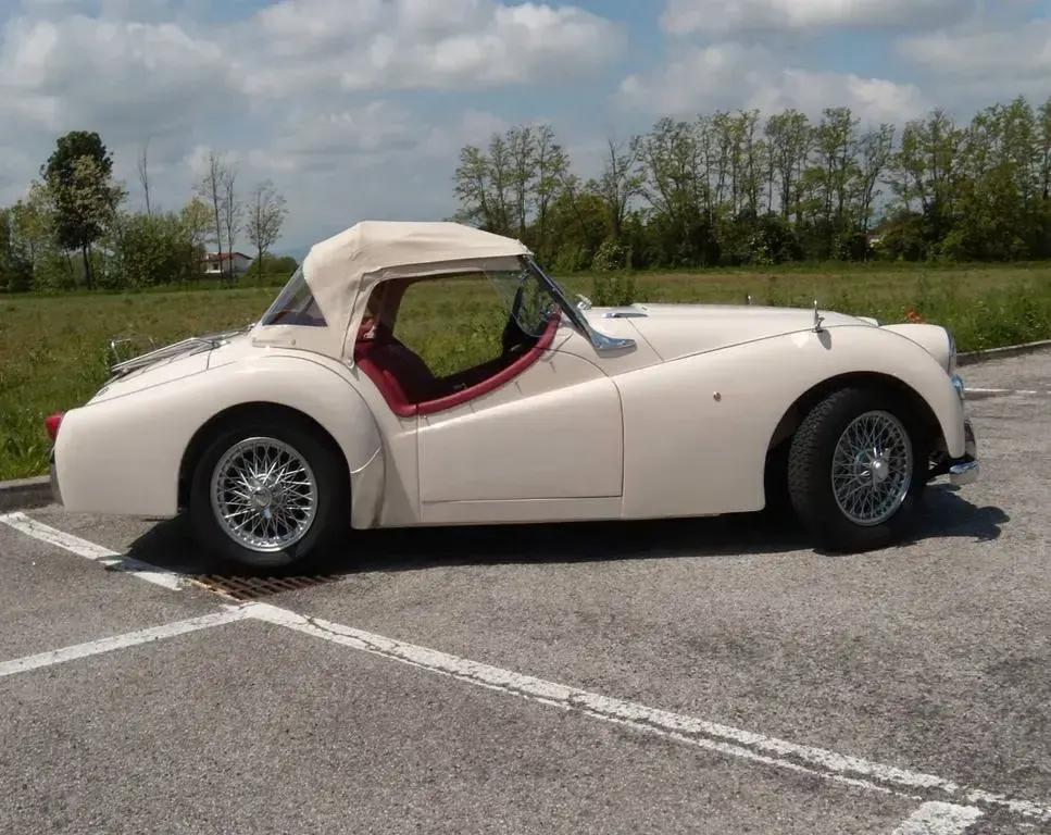 Gebraucht Triumph TR3 95 PS (69 kW) 1957 Weiß Cabrio