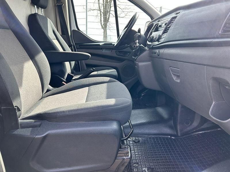 Gebraucht Ford Transit Custom 105 PS (77 kW) 2018 Weiß Van / Kleinbus