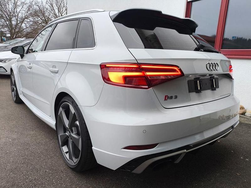 Gebraucht Audi RS3 Sport 400 PS (294 kW) 2017 Weiß Limousine