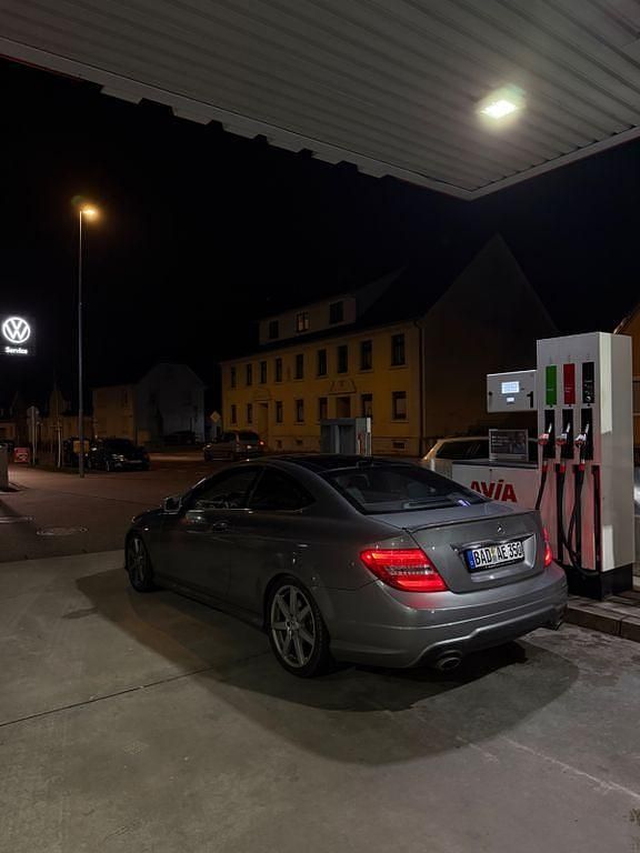 Gebraucht Mercedes C350 306 PS (225 kW) 2011 Grau Coupé