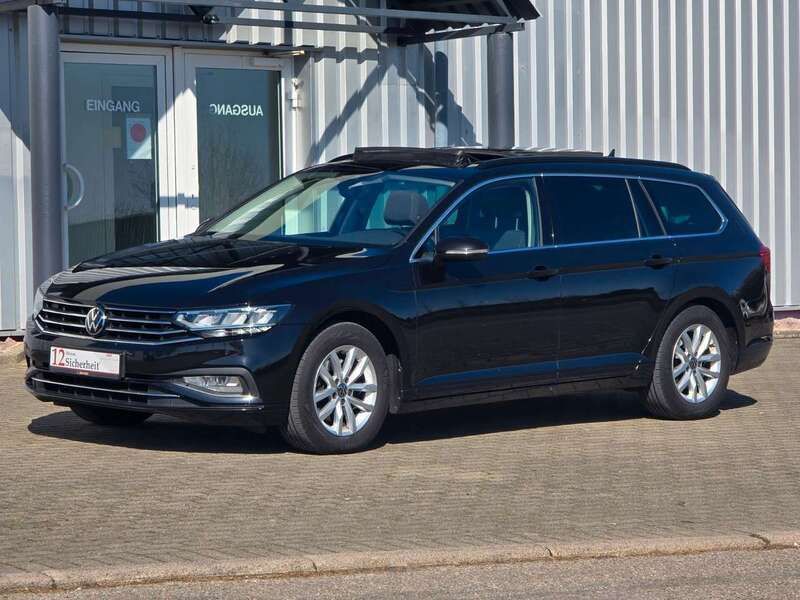 Deep black perleffekt Gebraucht 2021 VW Passat Business Kombi | 17.990 € (Guter Preis) - Bild 1/4