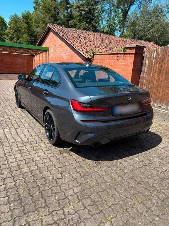 Gebraucht BMW 330e M Sport 292 PS (214 kW) 2021 Grau Limousine
