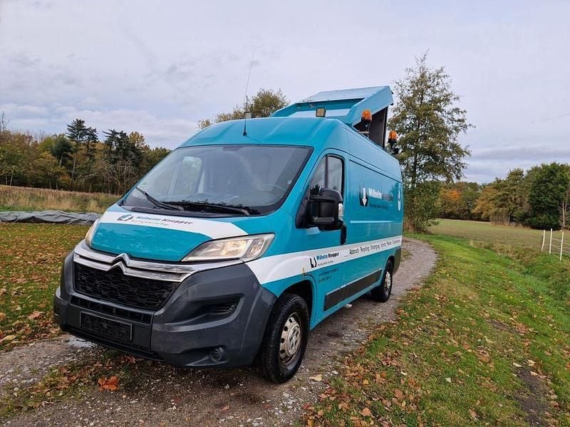 Blau Gebraucht 2016 Citroën Jumper Van / Kleinbus | 7.499 € - Bild 1/4