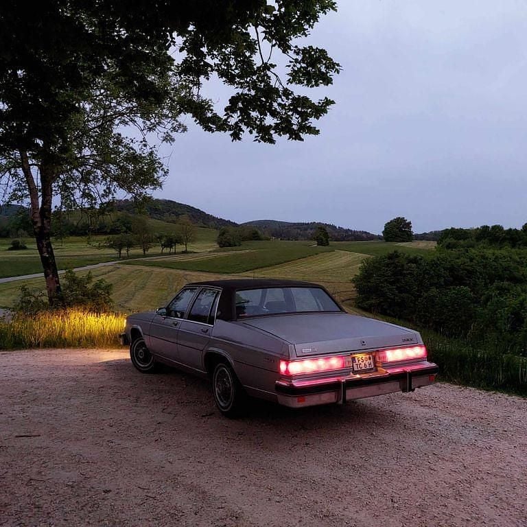 Gebraucht Buick Le Sabre 140 PS (102 kW) 1985 Silber Limousine
