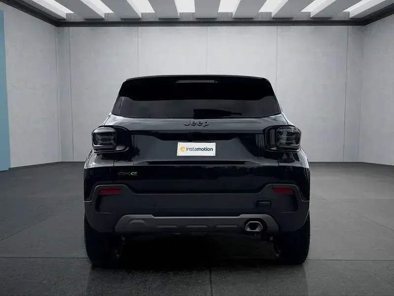Neu Jeep Avenger 136 PS (100 kW) 2026 Schwarz SUV